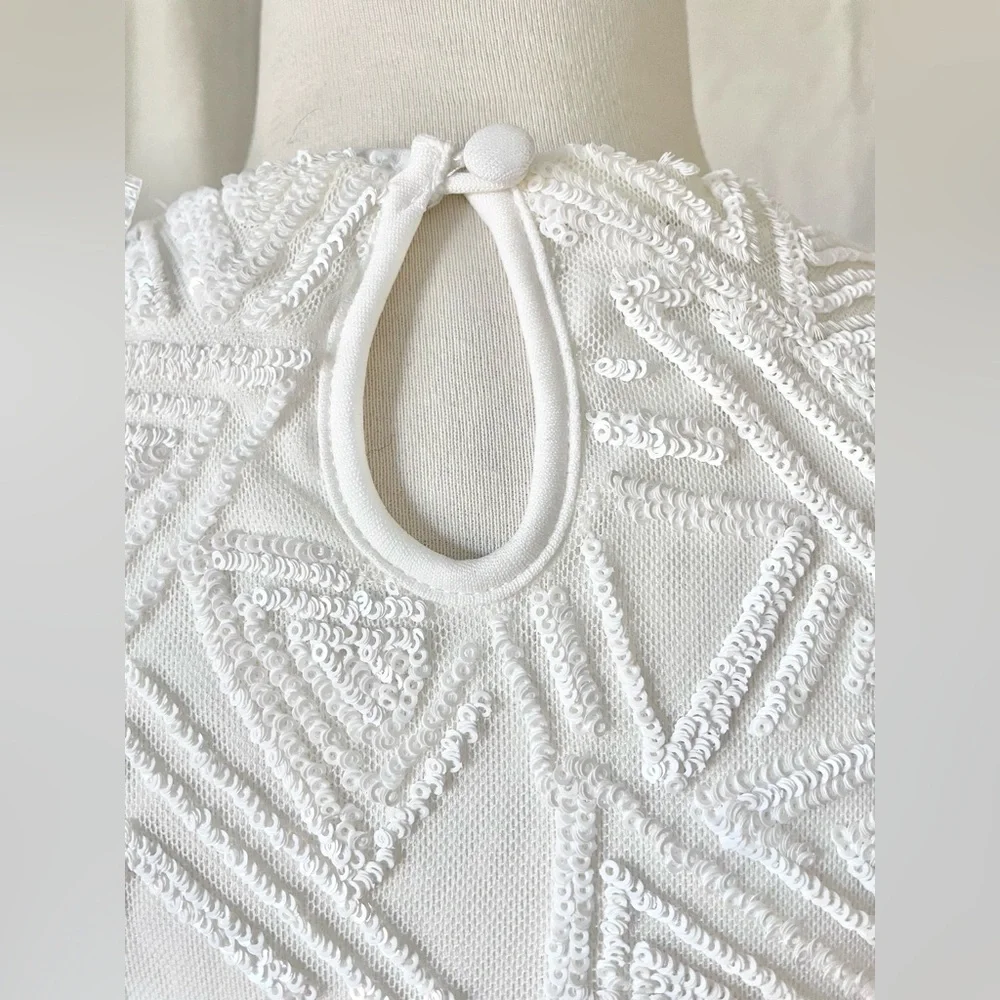 F21 White Geometric Sequin Top sz M NWT - Picture 4 of 6